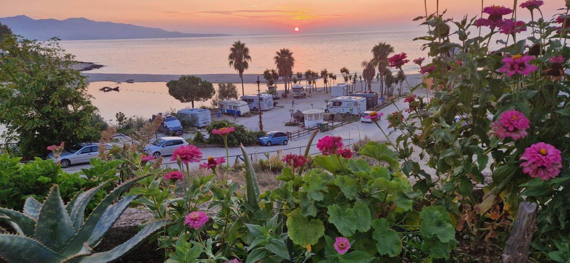 Apartment Tinka In Saranda Exterior foto