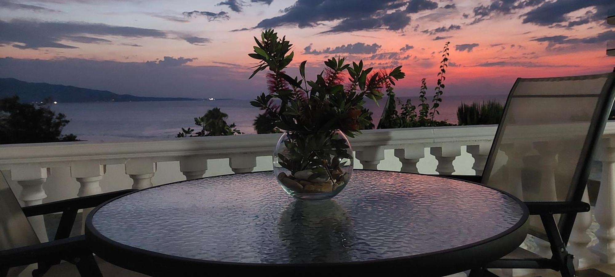 Apartment Tinka In Saranda Exterior foto