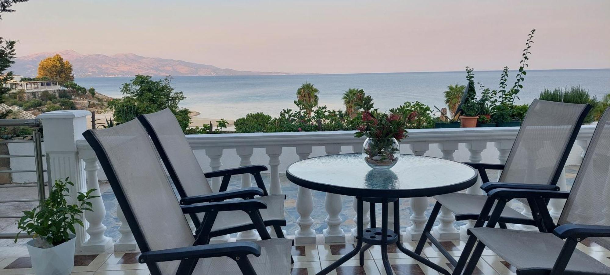 Apartment Tinka In Saranda Exterior foto